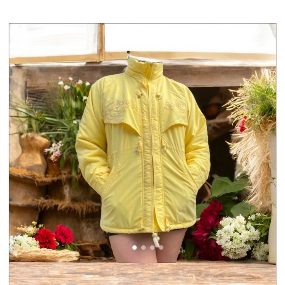 Vintage Far West Embroidered Yellow Fall/Winter Jacket
Funnel neck- -Sz M -EUC☀️ - Picture 2 of 16